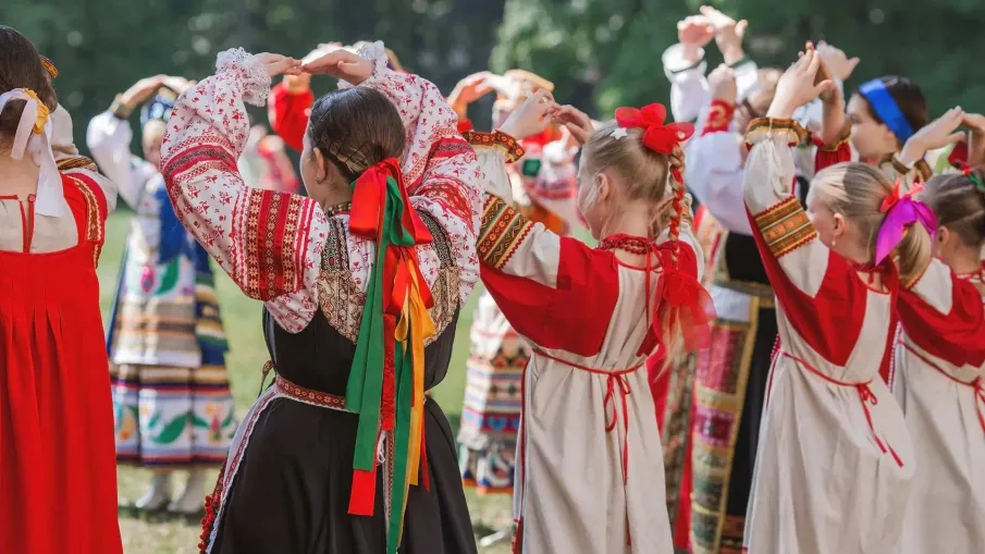 Молодежно-семейный центр «Манеж» приглашает гостей на фестиваль «Красная горка» на территории Нижегородского кремля