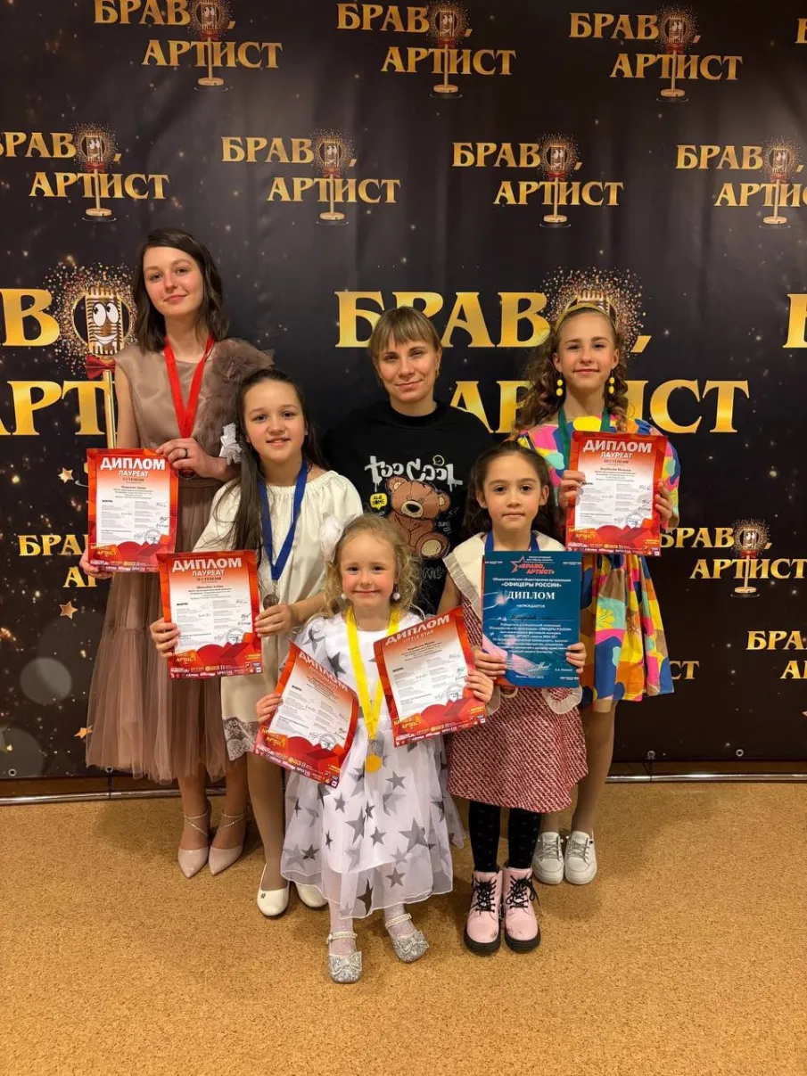 Творческие коллективы  Дворца культуры имени Дубровских вновь порадовали своими успехами