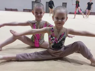 Юные гимнастки соревновались в грации и красоте