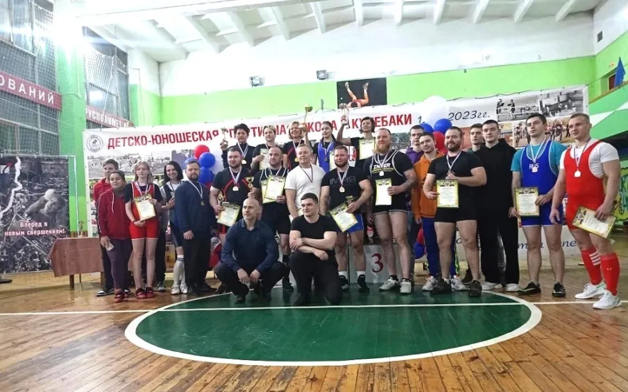 В Кулебаках состоялись традиционные соревнования по пауэрлифтингу(жим)