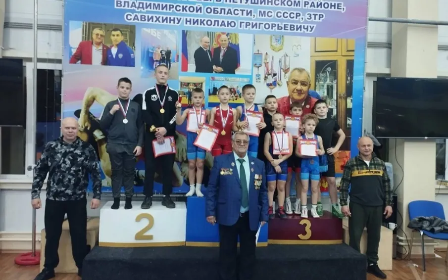 Кулебакские борцы достойно выступили на открытом турнире «Вера в Победу»