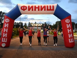 Ночной забег в Кулебаках: первый, атмосферный и по-молодёжному зажигательный!