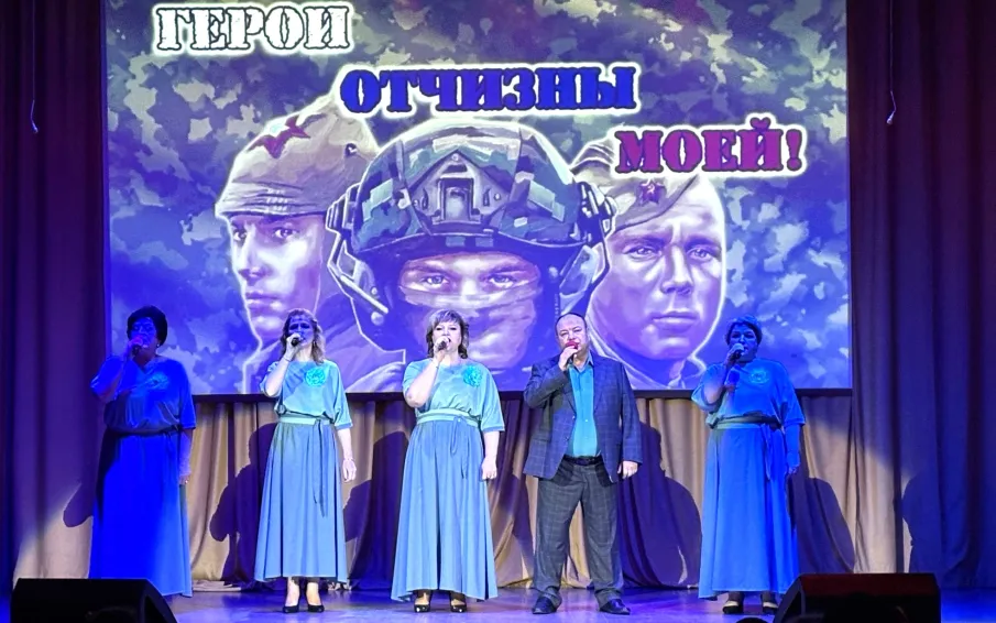 В Доме культуры с. Мурзицы прошел праздничный концерт, посвященный Дню защитника Отечества