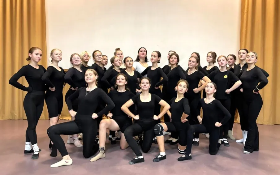 В Доме культуры с. Мурзицы в рамках программы «Пушкинская карта» прошел мастер – класс по народному танцу