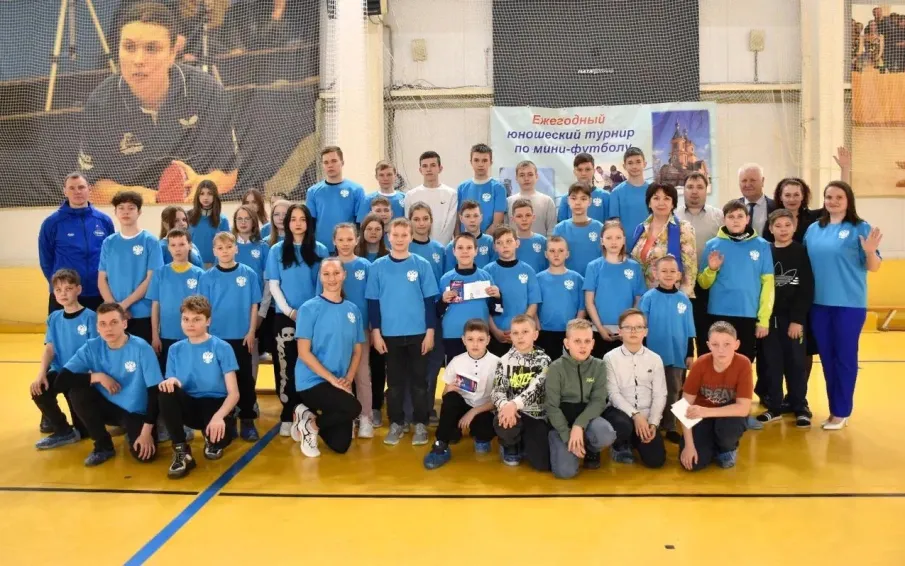 Пловцы получили спортивную форму