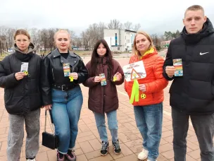 Волонтеры присоединились к добровольческой акции «Шагаем классно, безопасно!»