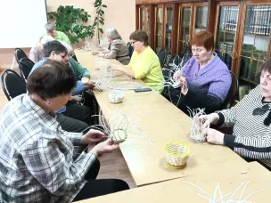В городской библиотеке №2 состоялась встреча участников клуба рукоделия «КудеСница».