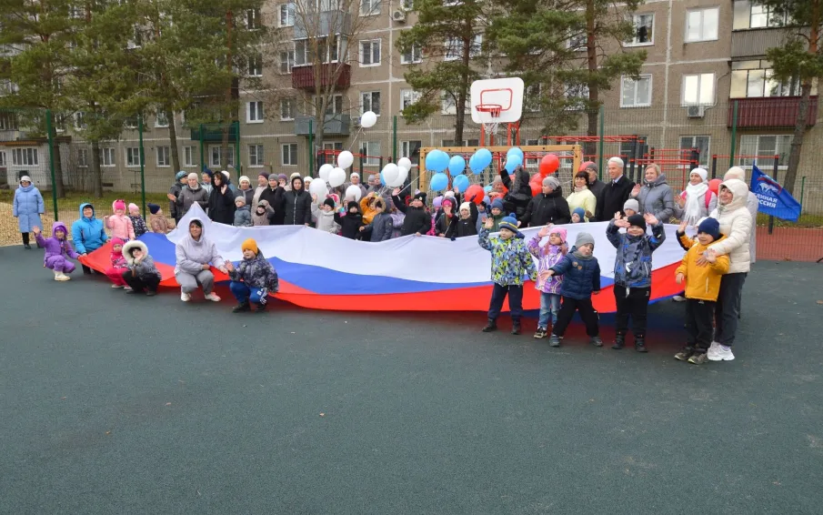 В микрорайоне "Заречье" открыли новую спортивную площадку