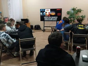 Игра-квиз «Кто ты, герой?» прошла для гостей клуба неформального общения «Все свои»