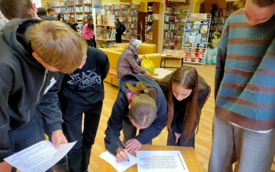 В Центральной библиотеке состоялся увлекательный литературный квест «Играй по-умному»