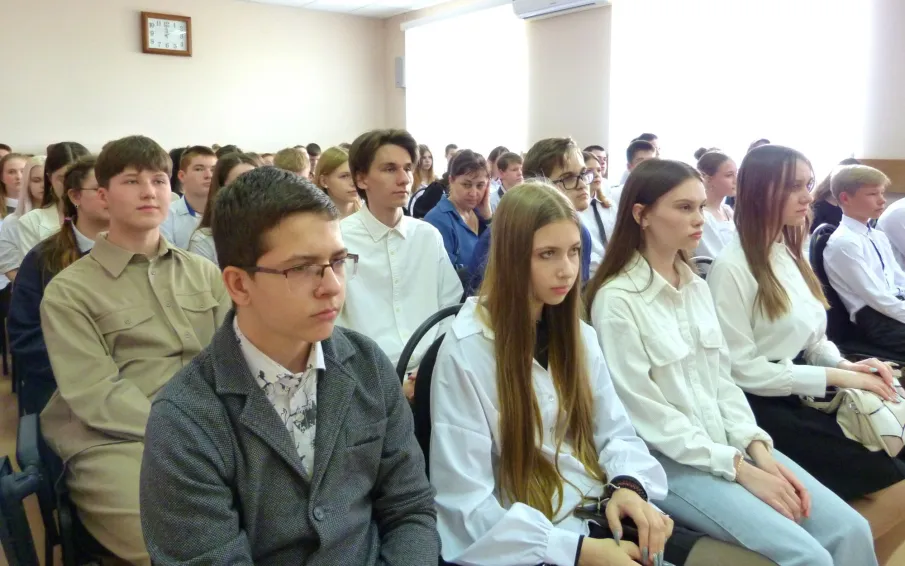 В администрации округа состоялась церемония чествования победителей и призеров регионального и муниципального этапов Всероссийской олимпиады школьников