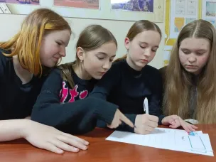 В округе прошла серия интеллектуальных игр "РосКвиз", приуроченных к празднованию Дня космонавтики