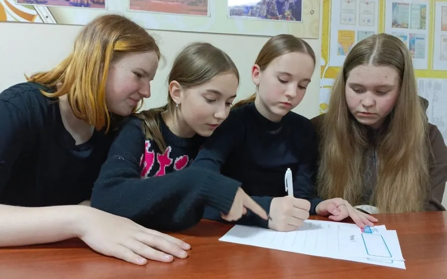 В округе прошла серия интеллектуальных игр "РосКвиз", приуроченных к празднованию Дня космонавтики