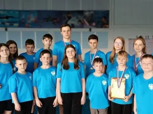 Мы гордимся нашими пловцами