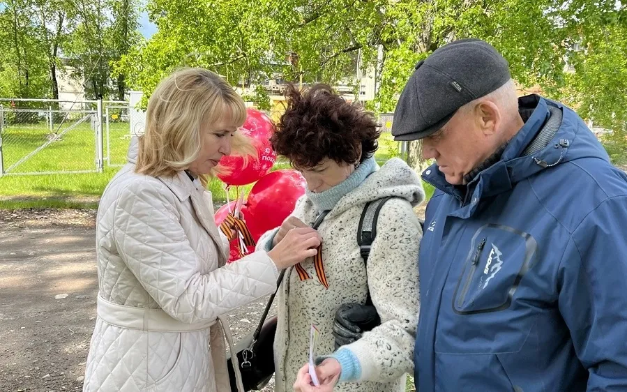Библиотекари организовали патриотическую акцию «Победный май – живем и помним»