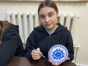 В Доме культуры с. Теплово для ребят прошел мастер – класс «Сказочная гжель»