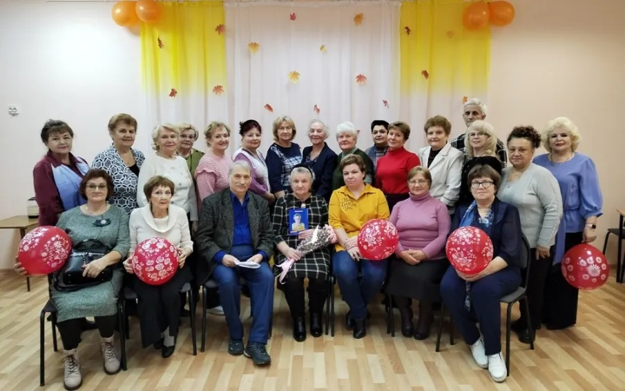 Настоящим праздником поэзии стала презентация поэтического сборника Любови Ивановны Кульковой «А я опять пишу стихи…»