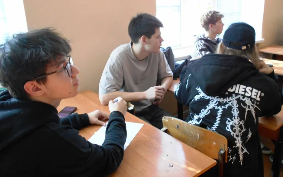 «Кто ты, герой?» в колледже провели литературную регату