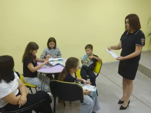 Детям напомнили о безопасном поведении на дорогах