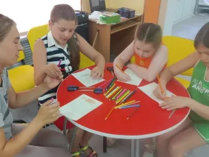 В библиотеке прошла интеллектуально-развлекательная битва квизбук «Наша семья – книжные друзья»