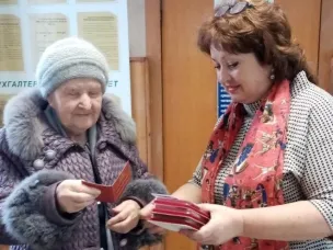 В Кулебаках продолжается вручение нагрудных знаков «Дети военного времени»