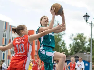 Девочки из команды ФОК "Темп-12" и ФОК "Темп-10" на пьедестале почета!