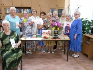 В городской библиотеке прошла фольклорно-познавательная программа «Три спаса – три запаса»