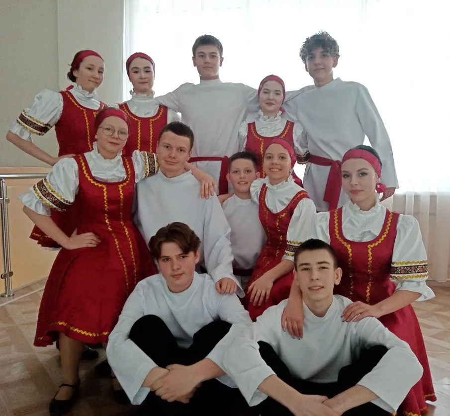 УСПЕШНО ДЕЛЯТСЯ СВОИМИ ЗНАНИЯМИ