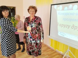 День именинника «В кругу друзей» отметили в городской библиотеке