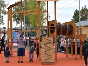 Доброе дело всегда значимо. На ул. Войкова обновили общественное пространство - Семейный сквер