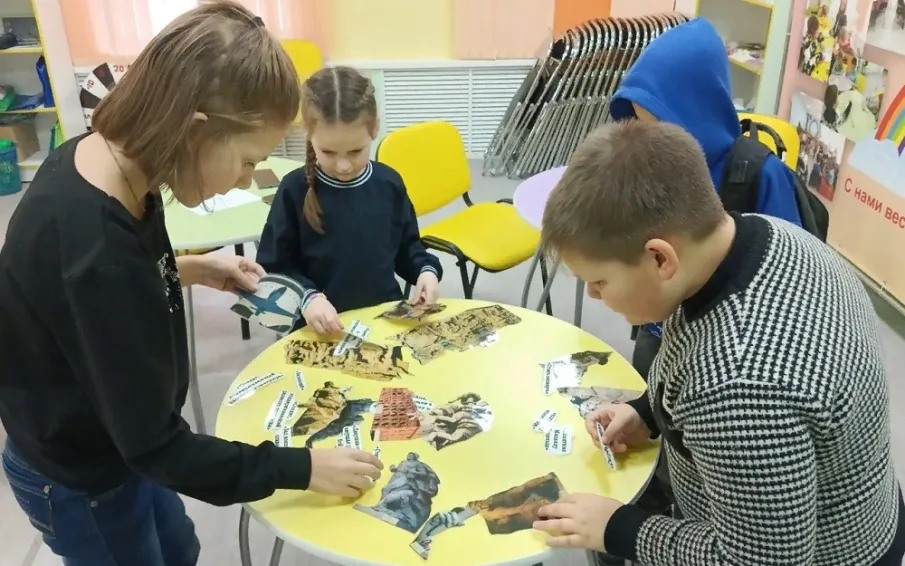 В Центральной детской библиотеке прошёл час мужества «Великая битва великой страны»