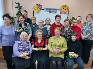 Читателей библиотеки познакомили с историей и традициями народного праздника Масленица