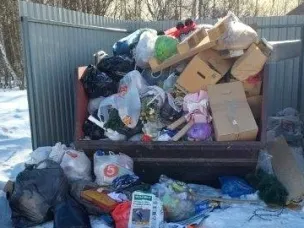 Администрация г.о.г. Кулебаки обращает внимание и еще раз напоминает жителям, что нельзя выбрасывать бытовой мусор в бункеры для крупногабаритных отходов!