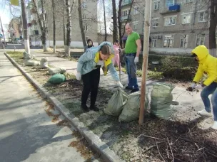 В округе проходят субботники
