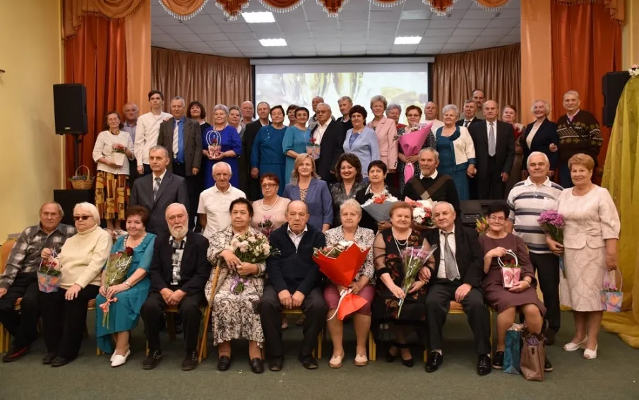 Кулебакские семейные пары, отметившие 50-летие супружеской жизни, принимали поздравления 