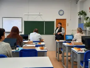 В школе №9 прошёл муниципальный семинар-практикум
