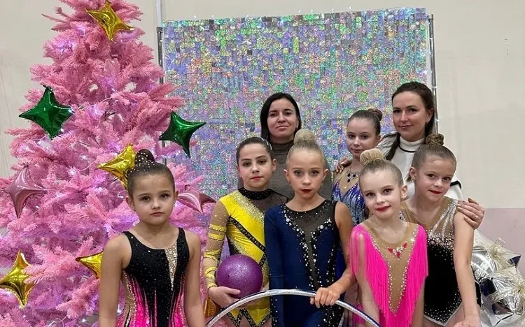 Кулебакские гимнастки успешно выступили на фестивале по художественной гимнастике «Снежный вальс»
