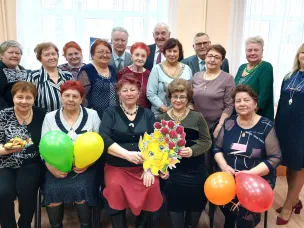 Музыкальный вечер-поздравление «Весенний букет» прошел в городской библиотеке № 2