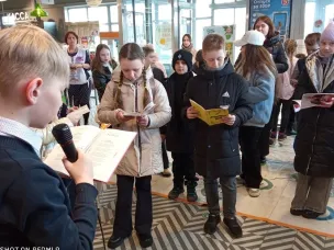 Библиотекари организовали поэтический микс, посвящённый Всемирному дню поэзии
