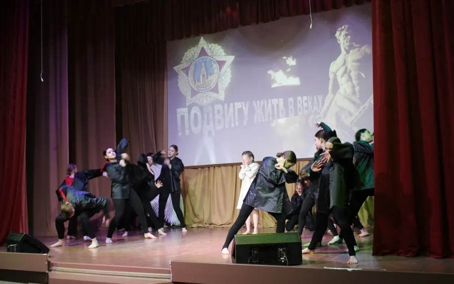 В ДК с.Мурзицы прошел концерт «Подвигу жить в веках», посвященный Дню Победы в Великой Отечественной войне