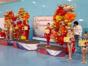 Гимнастки Спортшколы «Металлург» приняли участие в соревнованиях по художественной гимнастике «Учительский вальс»