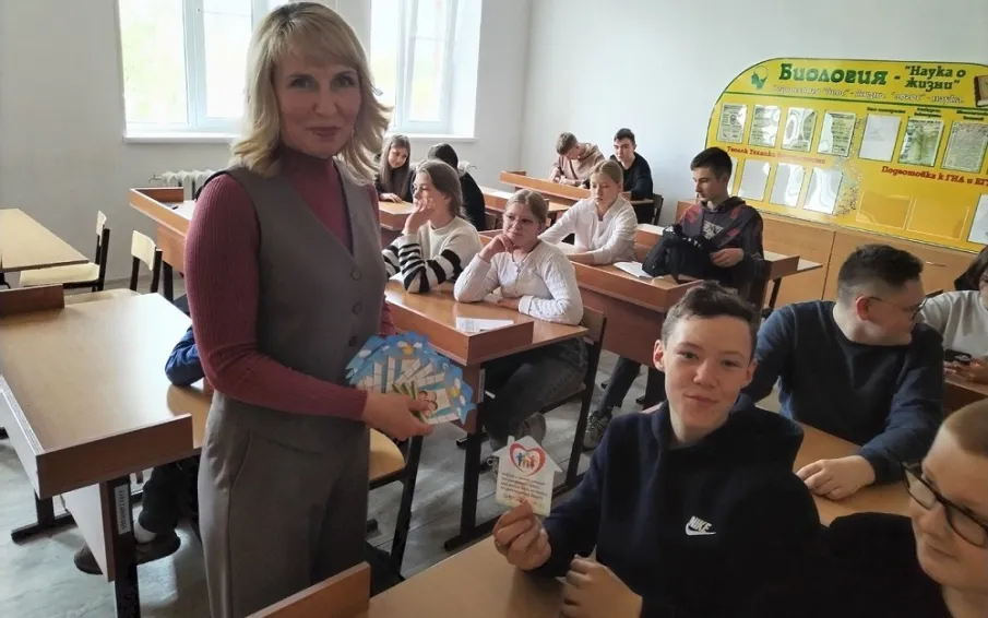 Сотрудники библиотеки провели   познавательно – развлекательную программу «Если есть семья – значит, счастлив Я»