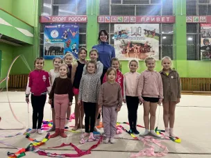 «Зимние узоры» юных гимнасток