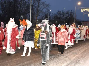 Мы зажигаем Новый год! 21 декабря впервые в нашем округе прошел праздник, посвященный торжественному зажжению огней на Главной ёлке