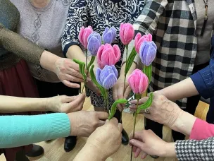 Члены первичной организации Кулебакского городского общества ВОИ зарядились весенним настроением в библиотеке