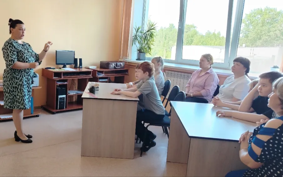 Библиотекари проведи для школьников игру – практикум «Раздельный сбор отходов. Вместе сделаем мир чище!»