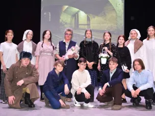 Молодежный театр «Исток» погрузил зрителей в атмосферу блокадного Ленинграда