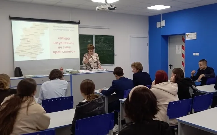 Сотрудники  Меляевской поселковой библиотеки провели краеведческую игру