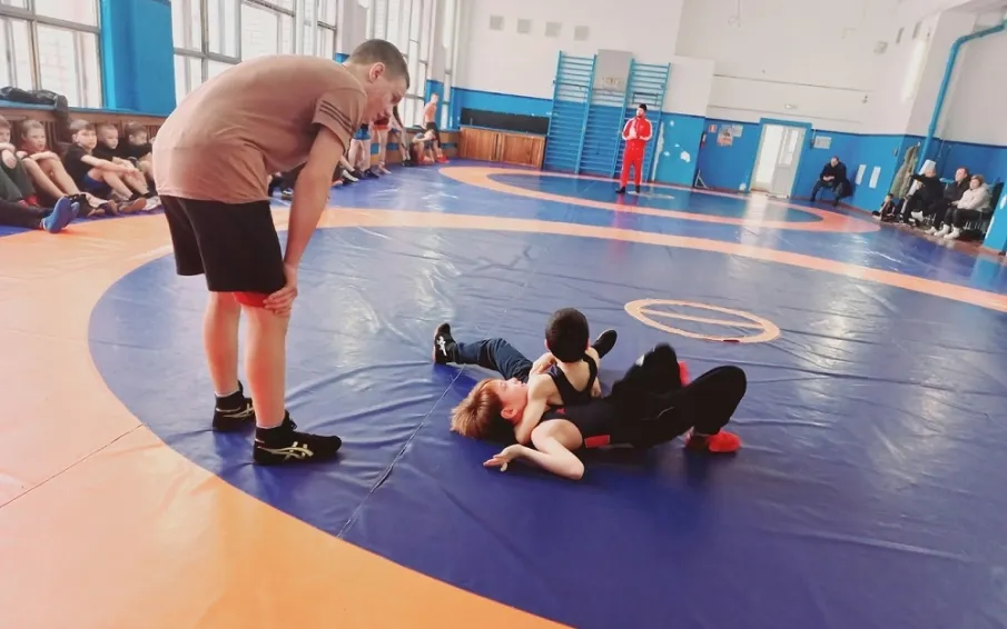 В спортивной школе «Металлург» прошли учебно-тренировочные сборы по греко-римской борьбе