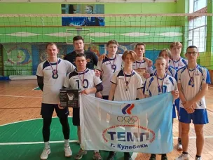 Команда Фока взяли серебро в турнире памяти Л.Н.Хохловой